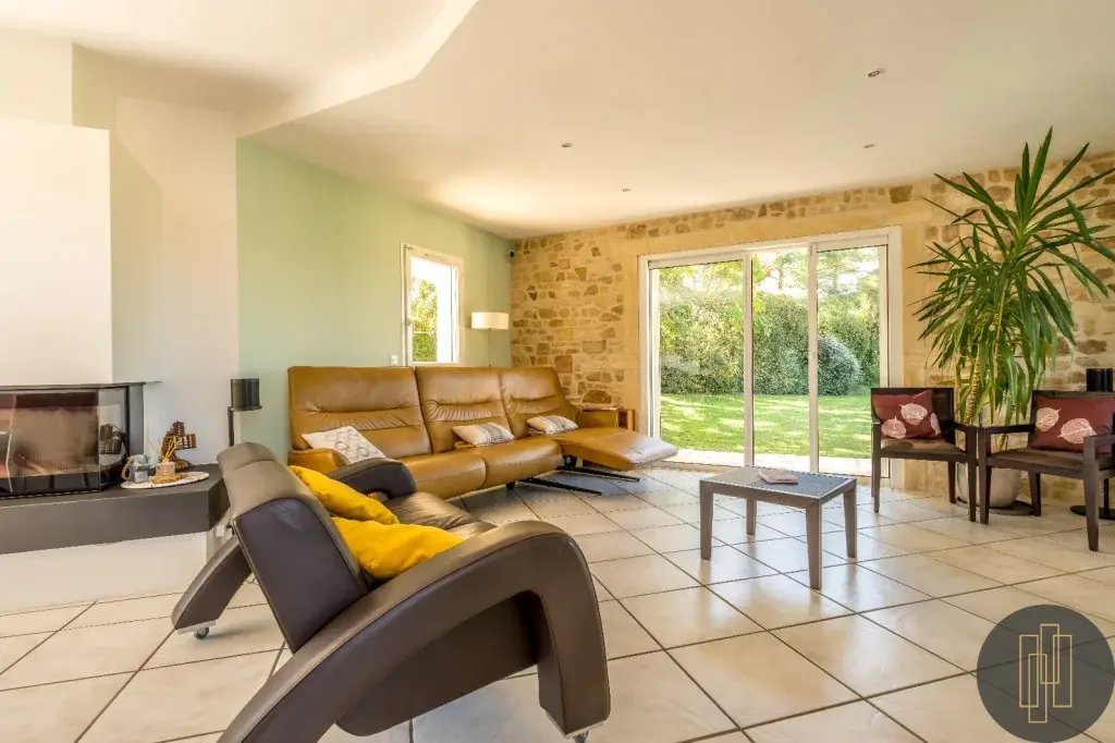 House in Lozanne, Auvergne-Rhône-Alpes, France 5 - 16358796