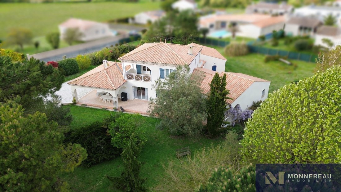 House in Meschers-sur-Gironde, Nouvelle-Aquitaine, France 1 - 17302324