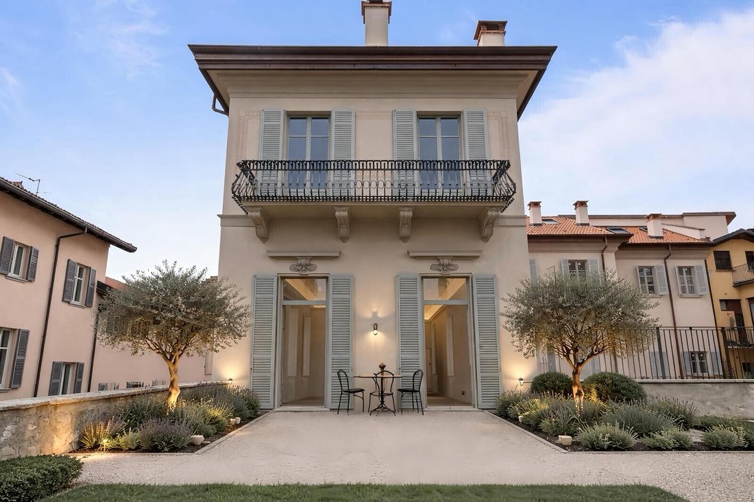 Appartement à Como Borghi, Côme, Lombardie 1 - 17616272