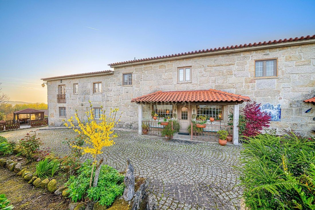Farm Ranch in Cambra e Carvalhal de Vermilhas, Viseu District, Portugal 1 - 17555353
