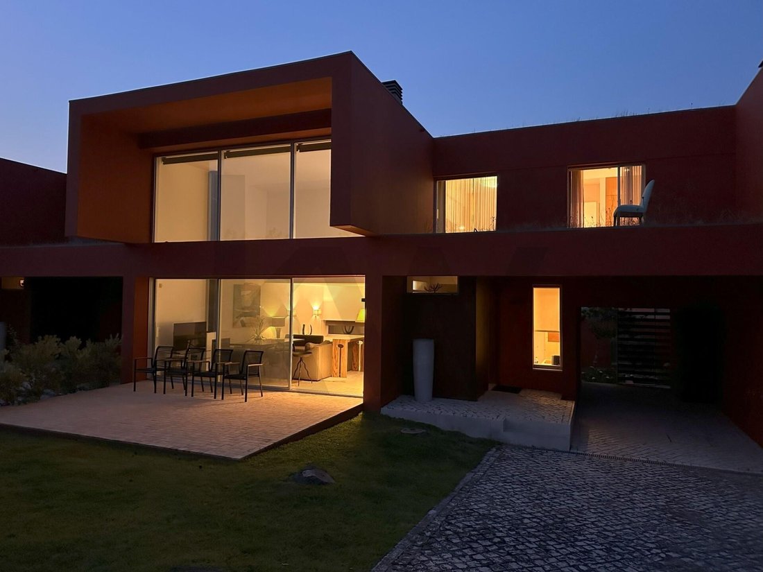 Townhouse in Vau, Leiria District, Portugal 2 - 17616445