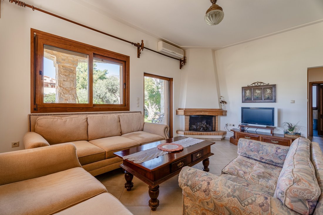 House in Community of Kineta, Megara, Greece 3 - 17616615