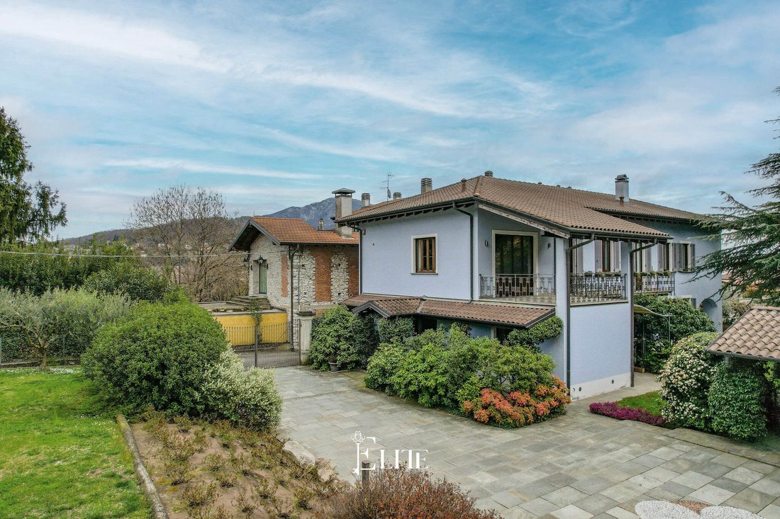 Villa in Caravate, Lombardy, Italy 1 - 17616608