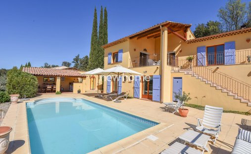 Villa in Carcès, Provence-Alpes-Côte d'Azur, France 1
