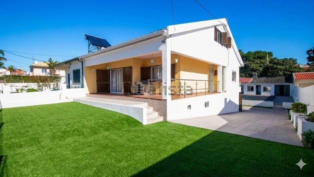 Villa in Corroios, Setubal, Portugal 1 - 17311136