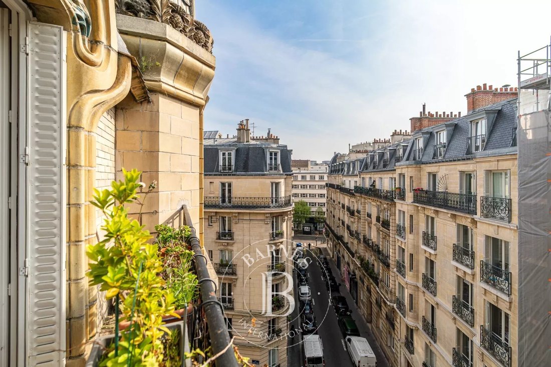 Apartment in Muette Nord, Paris 16e Arrondissement, Paris 1 - 17616854