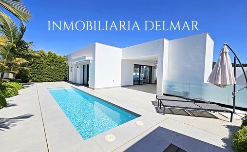 Villa a Santa Eulària des Riu, Isole Baleari, Spagna 1