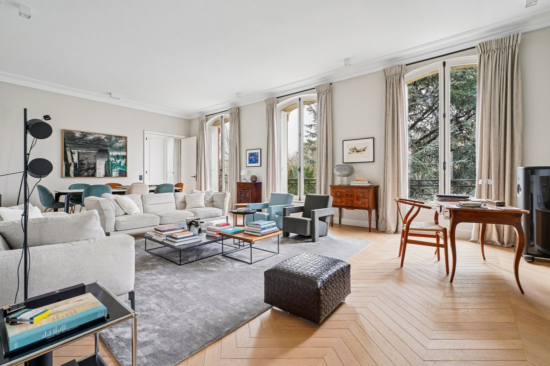 Apartment in La Plaine des Sablons, Neuilly-sur-Seine, France 1 - 17617498