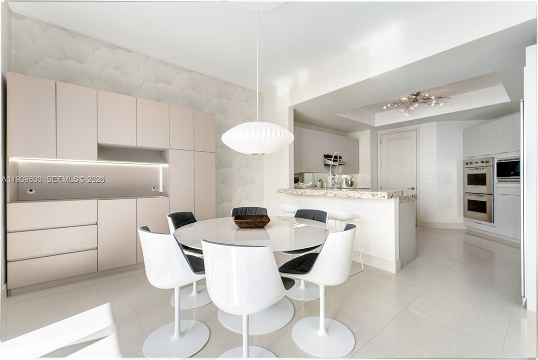 Condo in Miami, Florida, United States 5 - 16938388