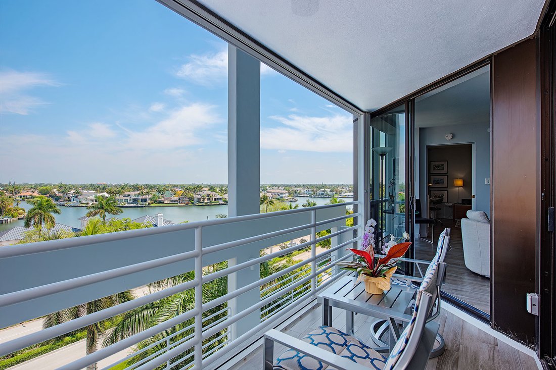 Condo in Naples, Florida, United States 3 - 17617493