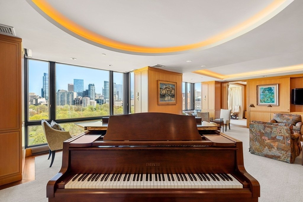 Condo in Boston, Massachusetts, United States 5 - 17617687