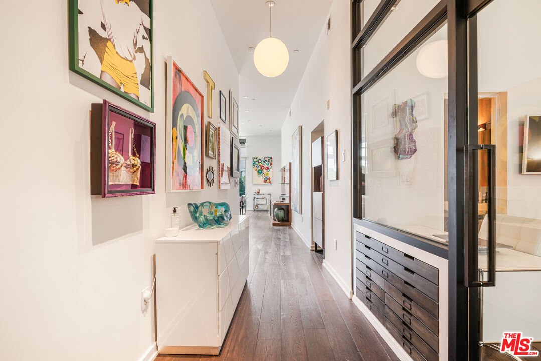 Condo in Los Angeles, California, United States 4 - 17617055