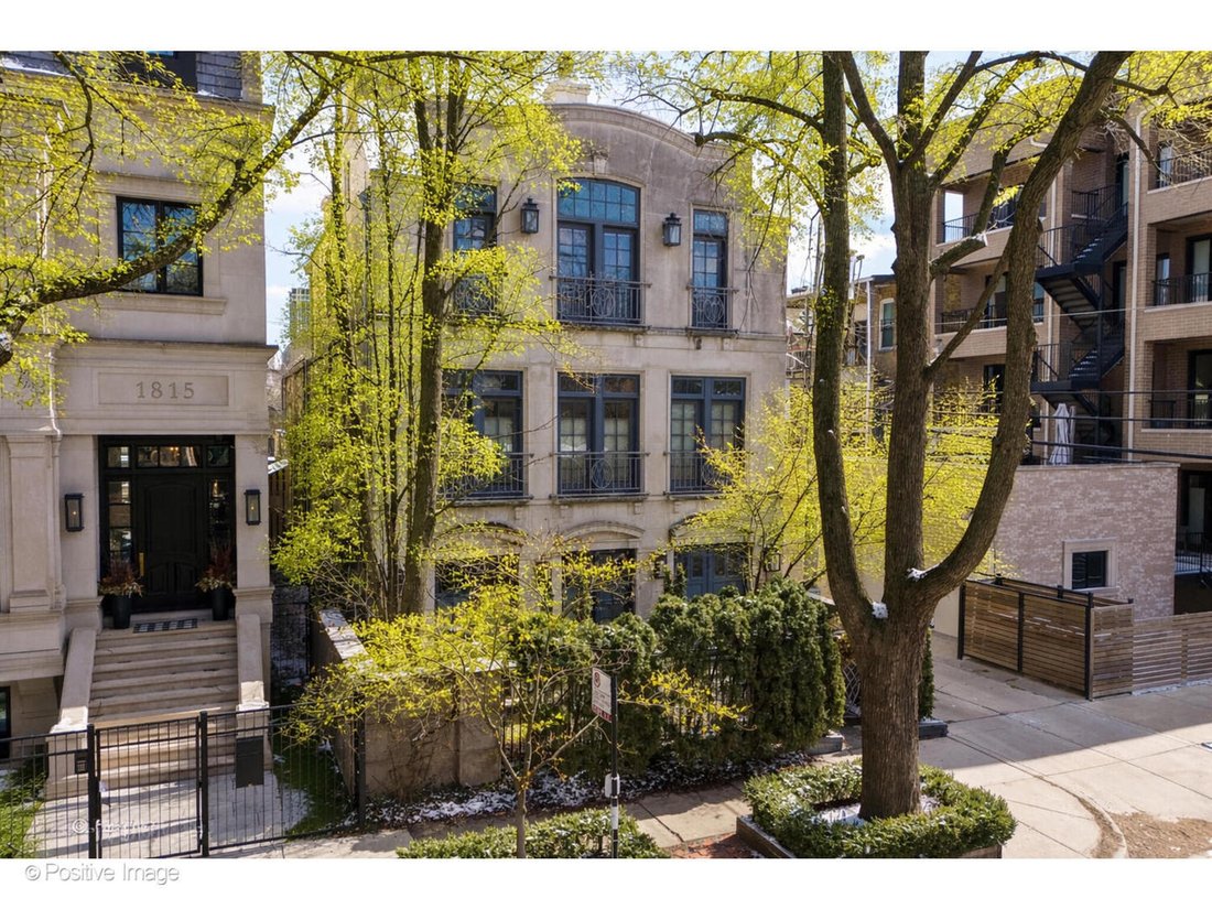 House in Chicago, Illinois, United States 1 - 17617003