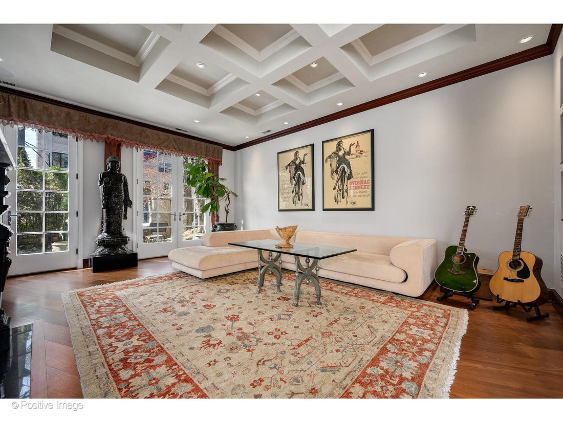 House in Chicago, Illinois, United States 3 - 17617003