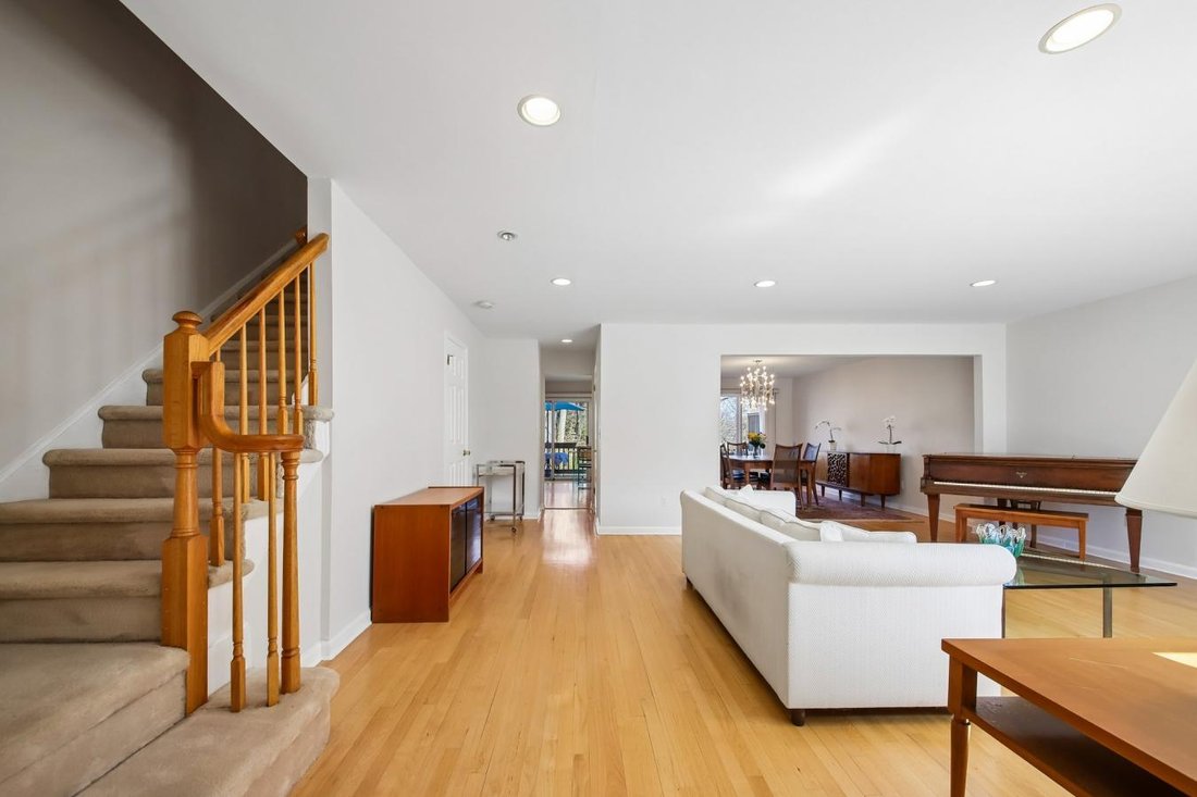 House in South Orange, New Jersey, United States 3 - 17616921