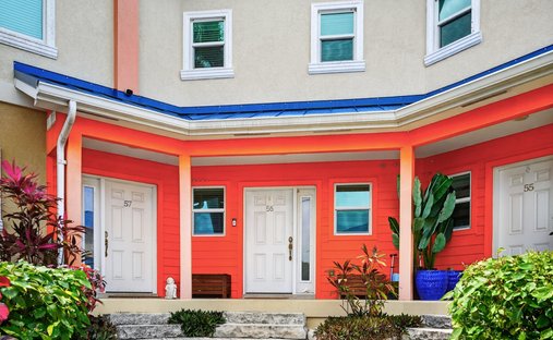 House in George Town, George Town, Cayman Islands 1