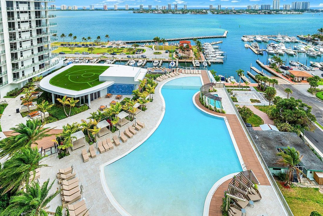 Condo in Lake Park, Florida, United States 3 - 17617537