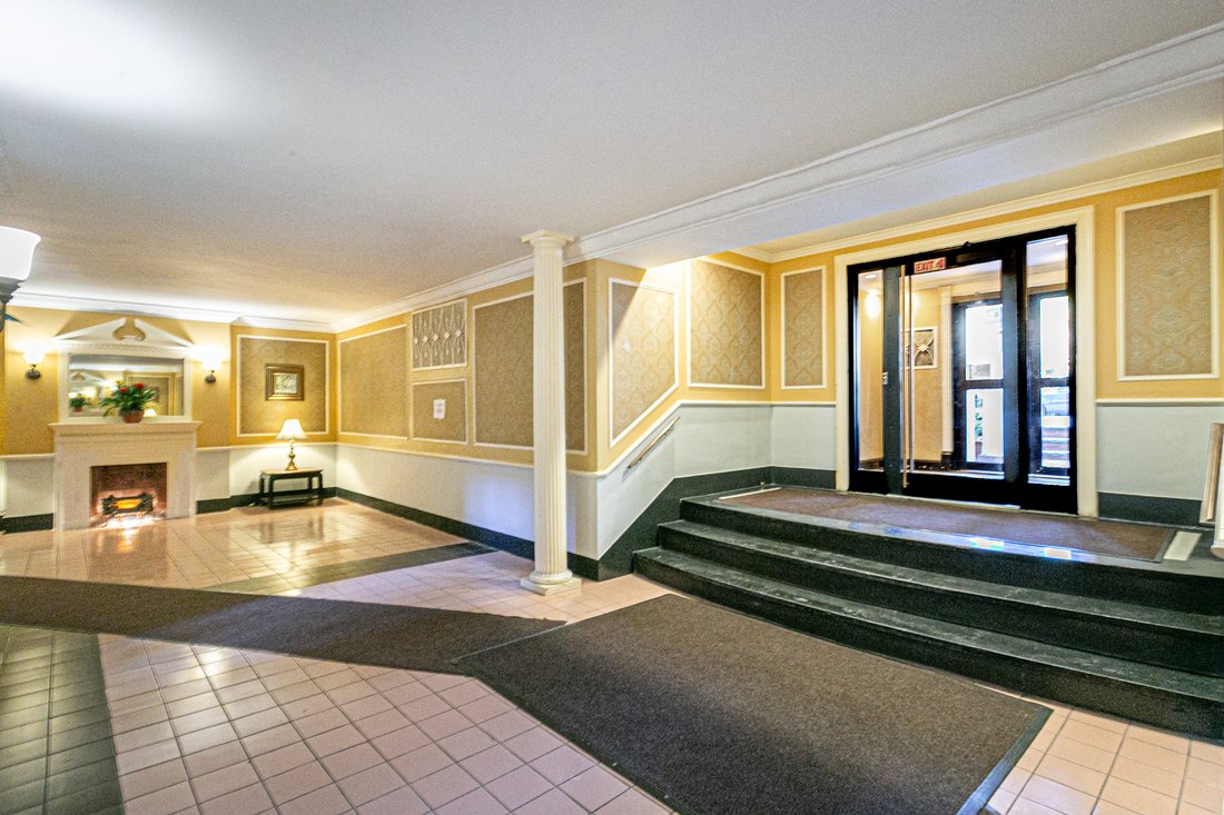 Co Op in New York, New York, United States 2 - 17617695