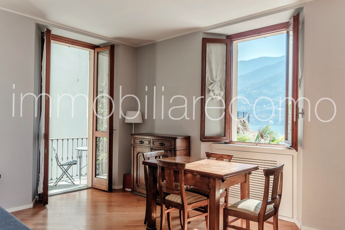 Apartamento en Carate Urio, Lombardía, Italia 1 - 17617809