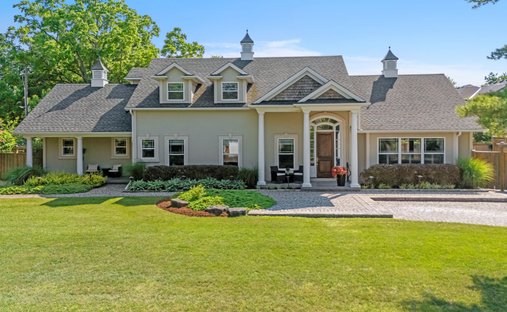 House in St. Catharines, Ontario, Canada 1