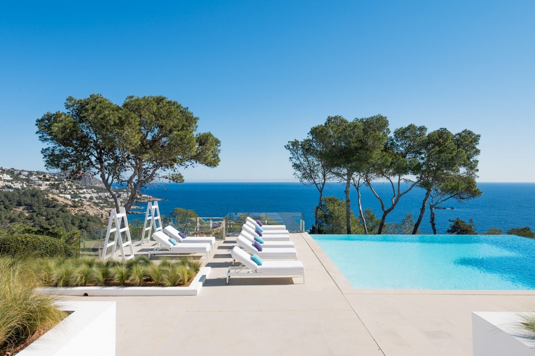 Villa in Cap Martinet, Santa Eularia des Riu, Balearic Islands 1 - 17617738