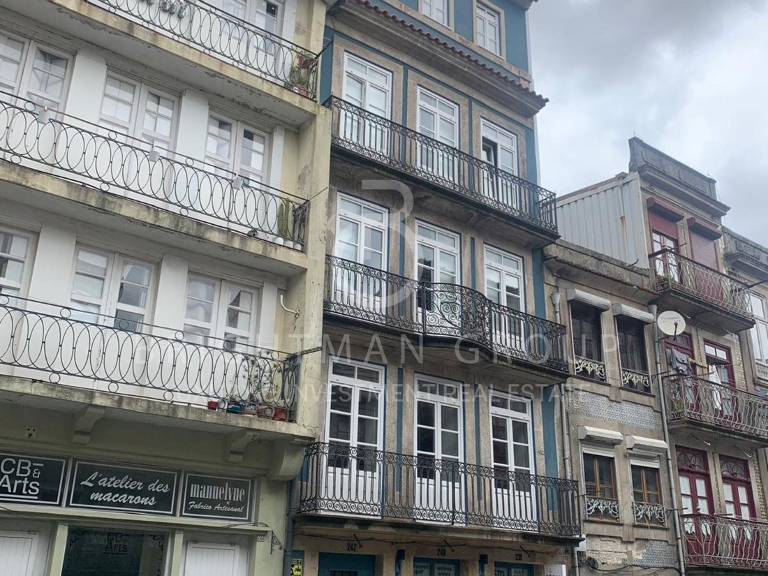 Apartment in Cedofeita, Santo Ildefonso, Se, Miragaia, Sao Nicolau e Vitoria, Porto District, Portugal 1 - 17617747