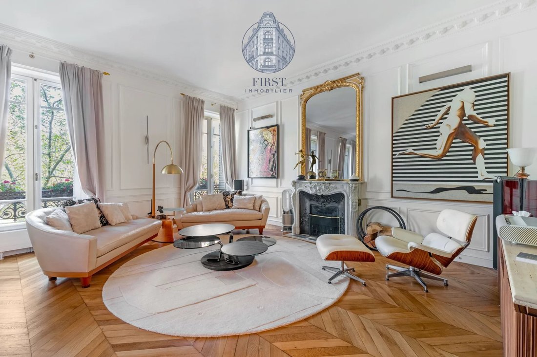 Apartment in Paris, Île-de-France, France 2 - 17618512