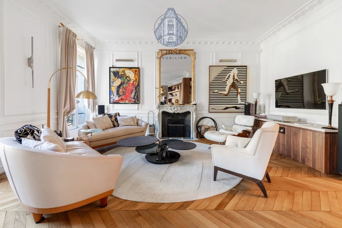 Apartment in Paris, Île-de-France, France 3 - 17618512