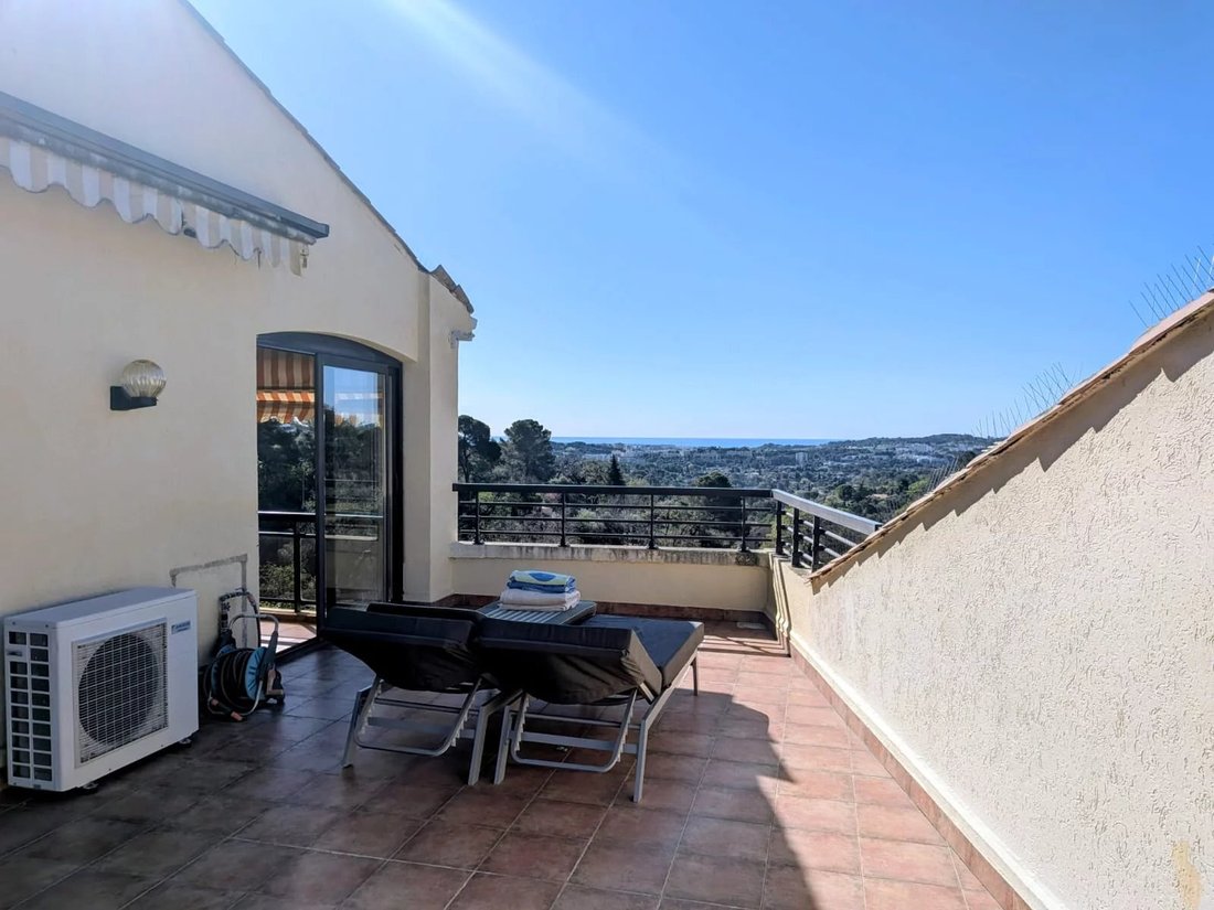 Apartment in Mougins, Provence-Alpes-Côte d'Azur, France 3 - 17618473