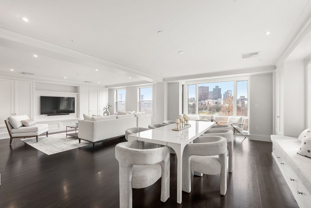 Condo in Boston, Massachusetts, United States 1 - 17618969