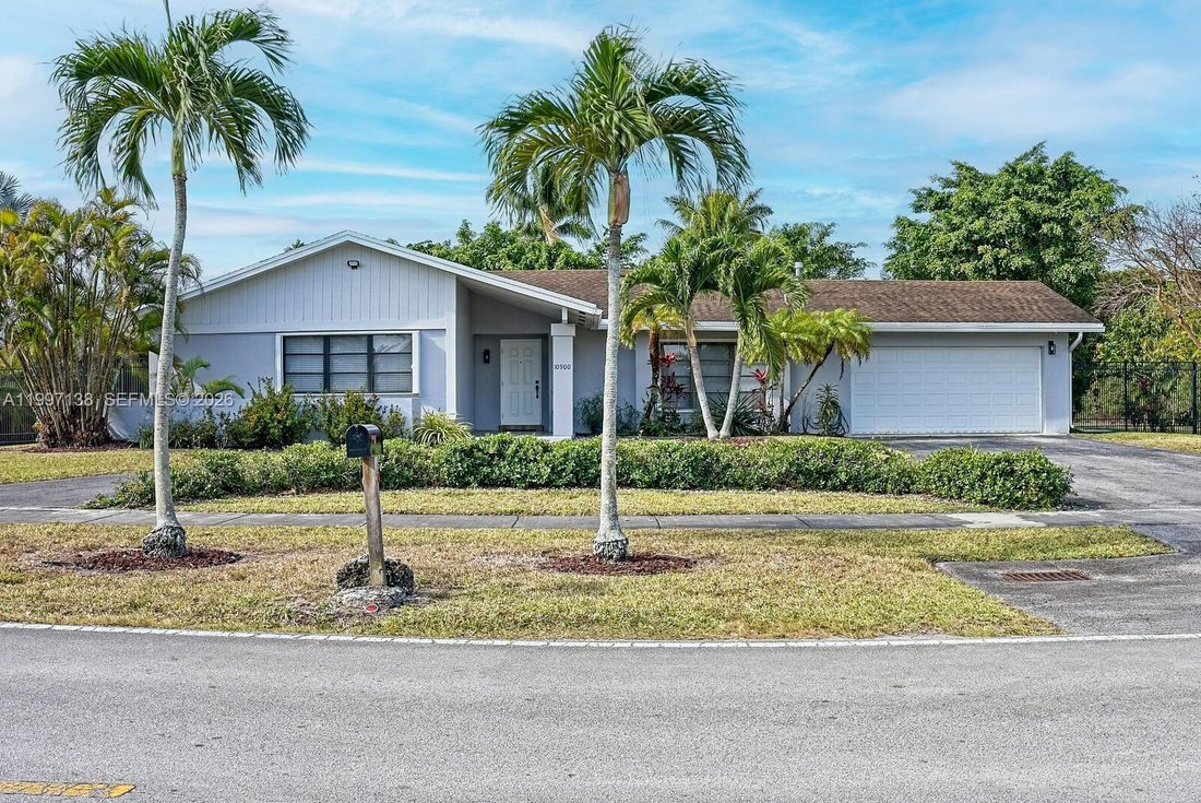 House in Miami, Florida, United States 1 - 17618474