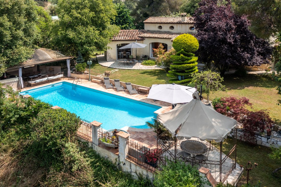 Villa in Sud, La Gaude, France 1 - 17619069
