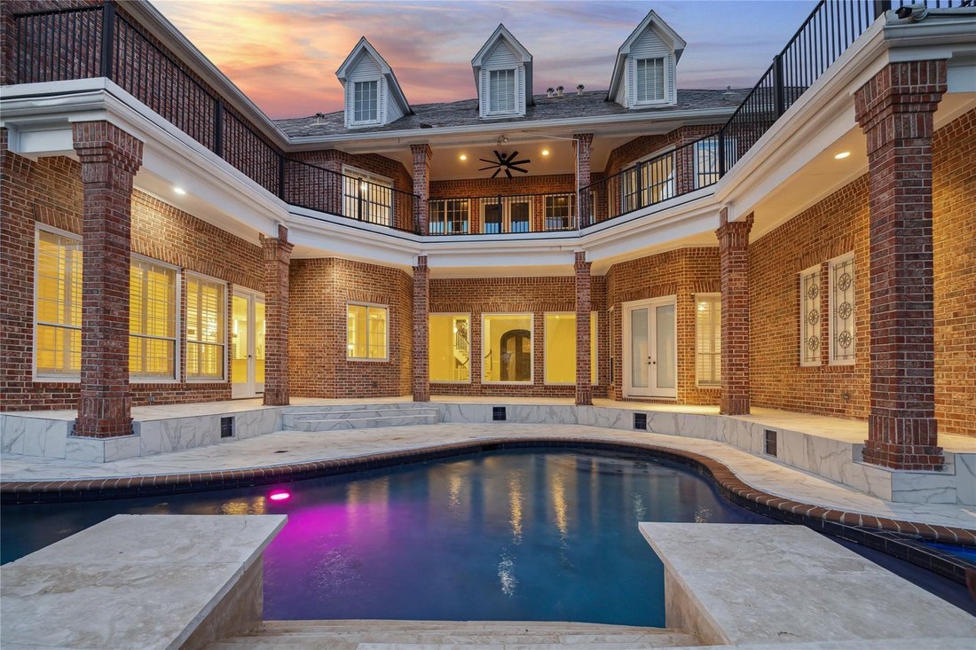 House in Sugar Land, Texas, United States 4 - 17618678