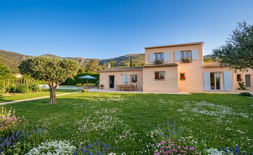 Villa in Tourrettes-sur-Loup, Provence-Alpes-Côte d'Azur, France 1