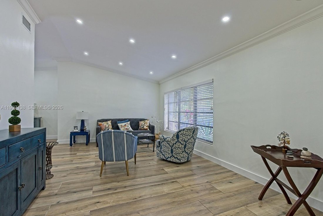 House in Miami, Florida, United States 3 - 17618474