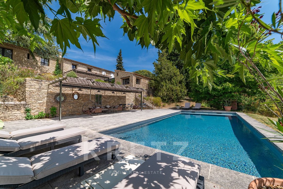 Country House in Gordes, Provence-Alpes-Côte d'Azur, France 4 - 17619464