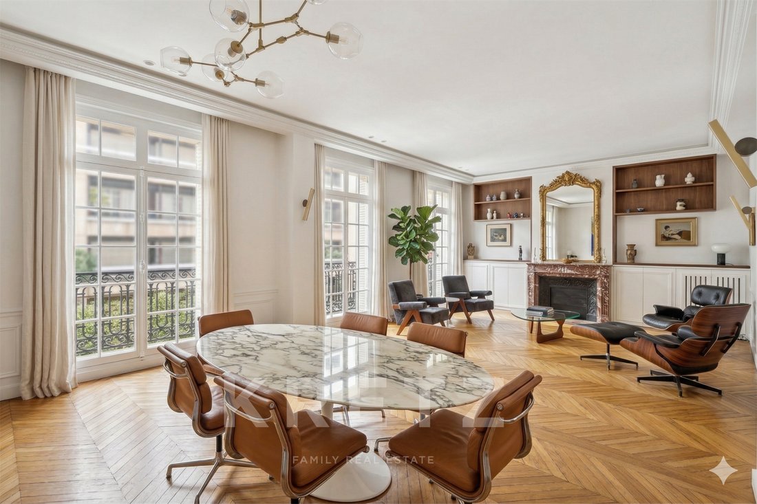 Apartment in Courcelles-Wagram, Paris 17e Arrondissement, Paris 1 - 16410083