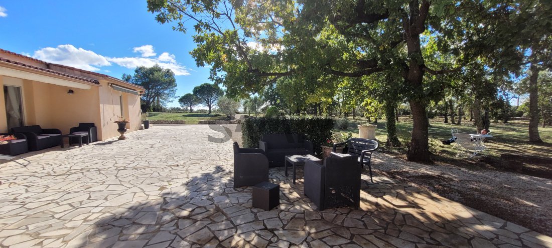 Estate in Clarensac, Occitania, France 2 - 17619061