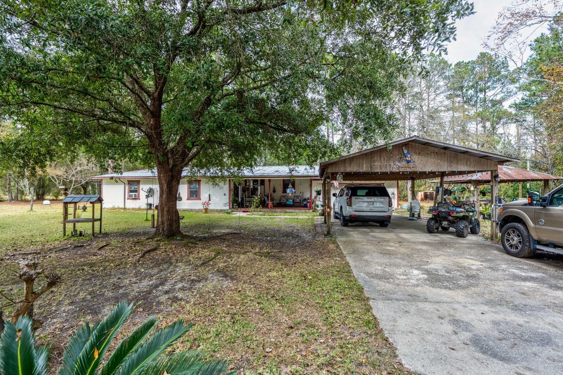 Freeport, Florida, United States 4 - 17617953