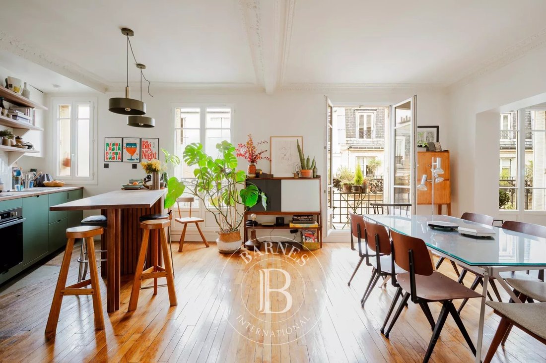 Apartment in Clignancourt-Jules Joffrin, Paris 18e Arrondissement, Paris 5 - 17618122