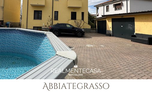 Villa in Center, Abbiategrasso, Lombardy 1
