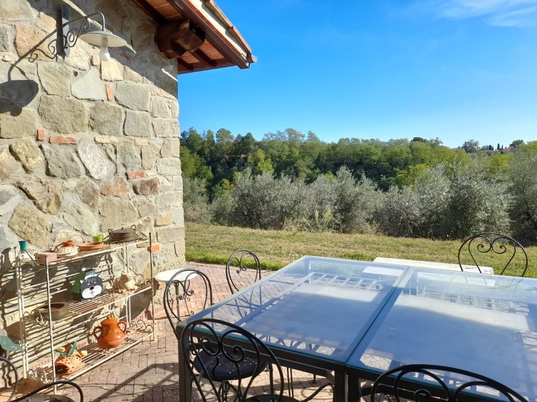 Villa in Borgo a Cascia, Reggello, Tuscany 1 - 17618420