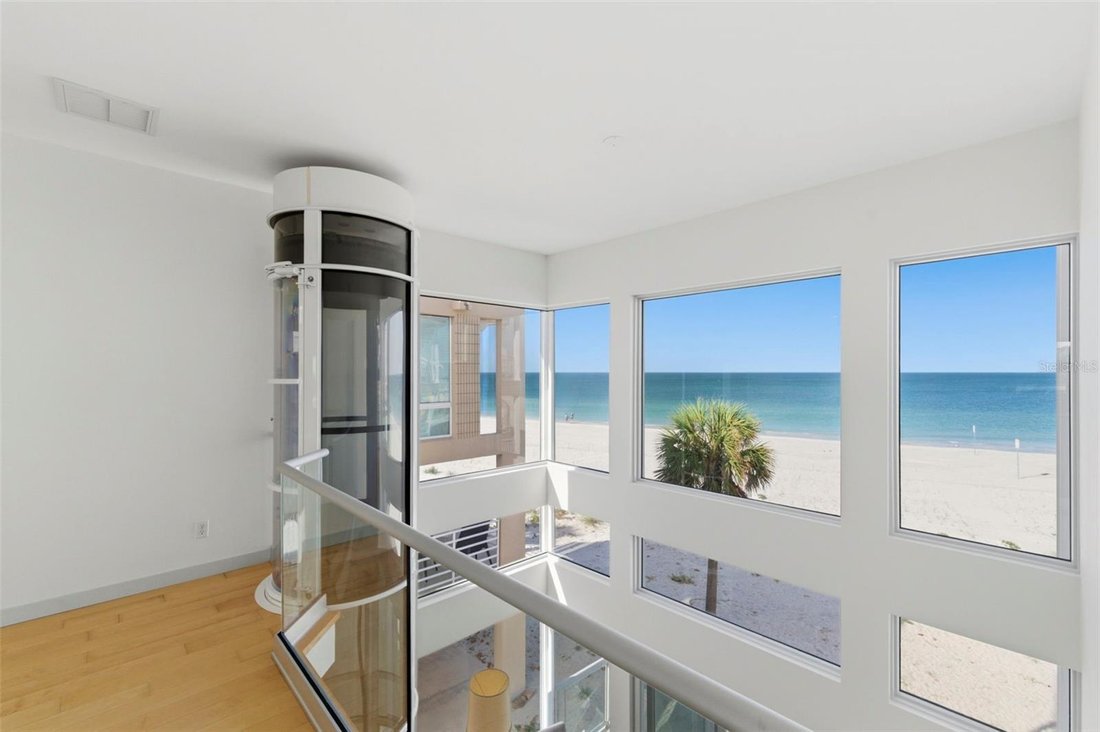 House in Treasure Island, Florida, United States 4 - 17618528