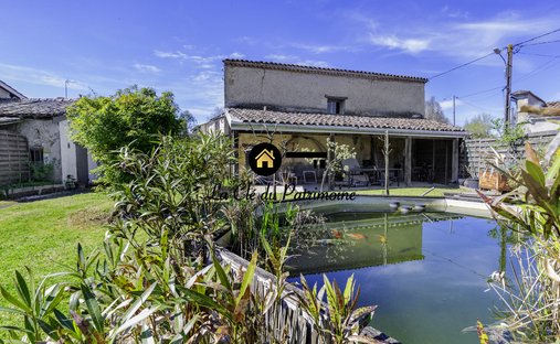 House in Saint-Selve, Nouvelle-Aquitaine, France 1