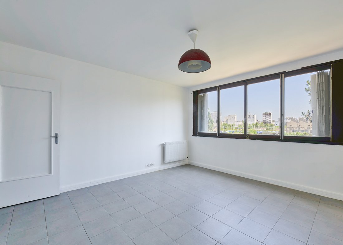 Apartment in Clignancourt-Jules Joffrin, Paris 18e Arrondissement, Paris 2 - 17619167