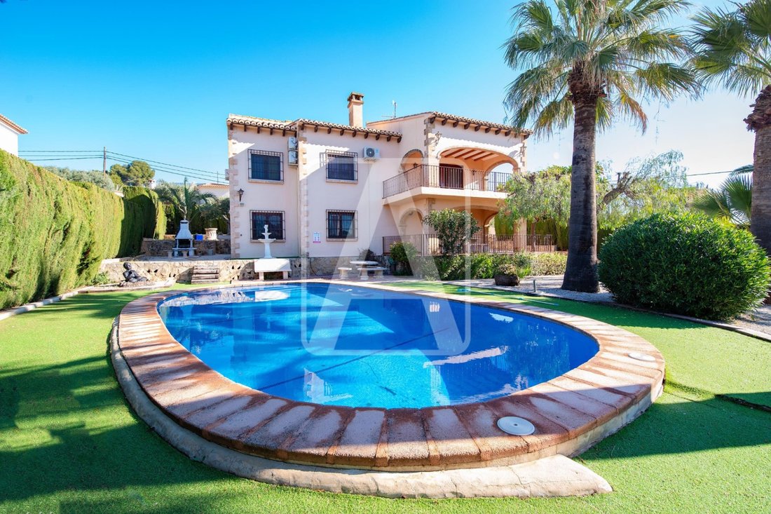 Villa in Benissa, Valencian Community, Spain 1 - 17619105
