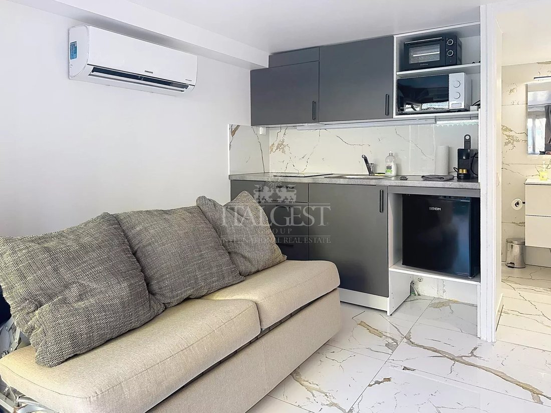 Apartment in French Riviera, Provence-Alpes-Côte d'Azur, France 3 - 17618679