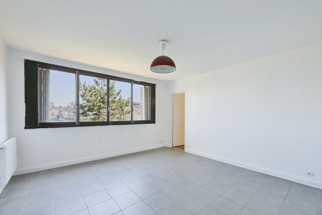 Apartment in Clignancourt-Jules Joffrin, Paris 18e Arrondissement, Paris 1 - 17619167