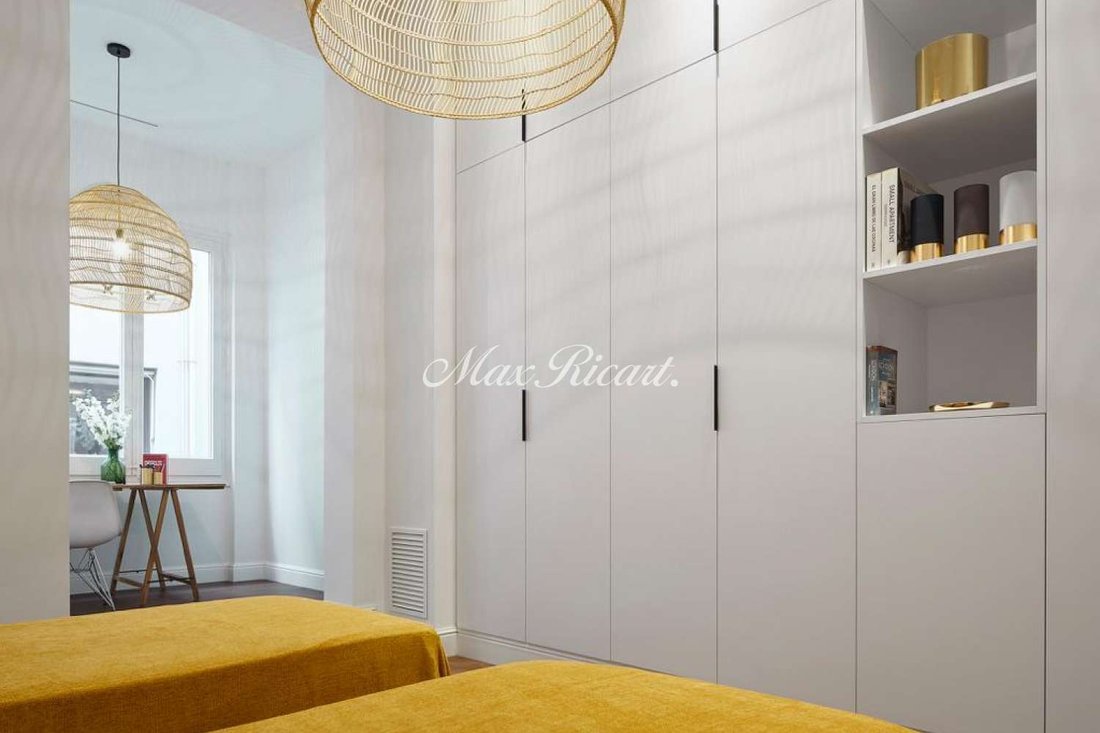 Apartment in Eixample, Barcelona, Spain 4 - 17618064