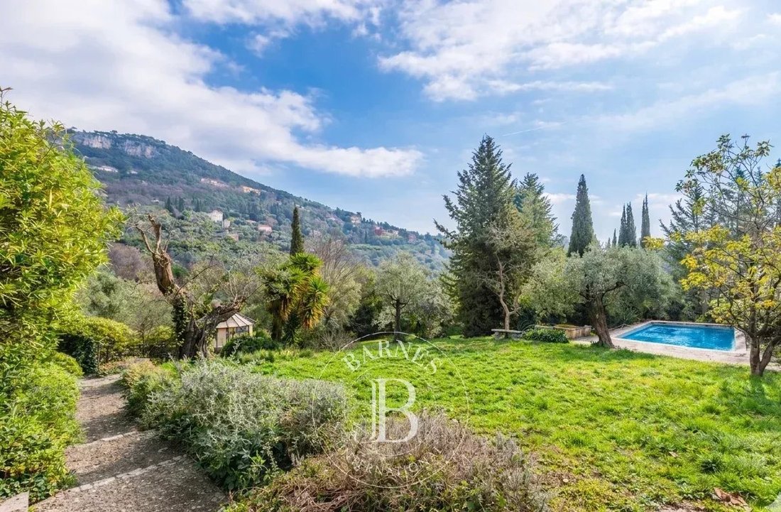 Country House in Grasse, Provence-Alpes-Côte d'Azur, France 2 - 17619779